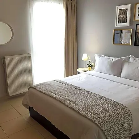 Maison Hotel
